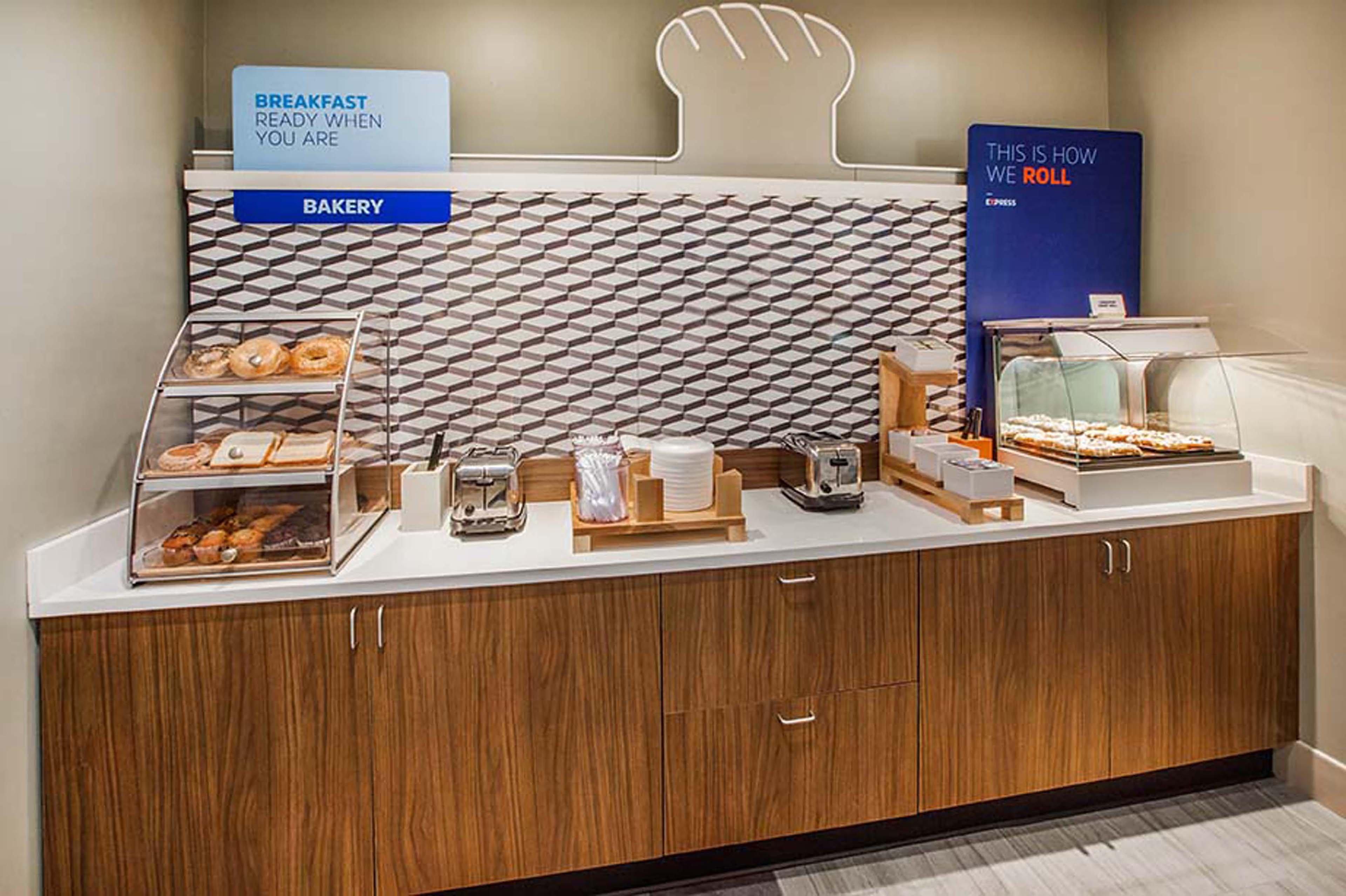 Holiday Inn Express Hotel & Suites Defiance By Ihg Extérieur photo