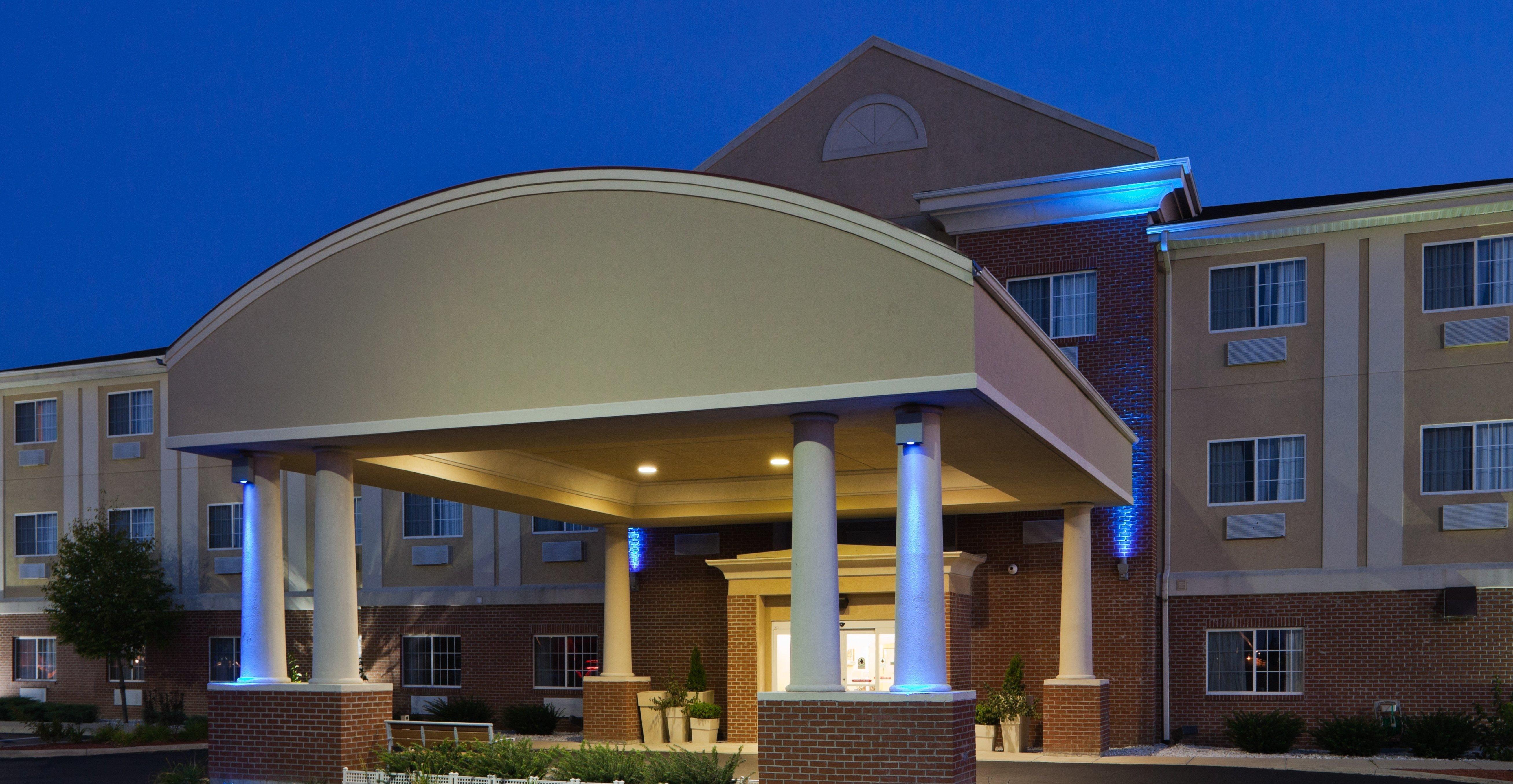 Holiday Inn Express Hotel & Suites Defiance By Ihg Extérieur photo