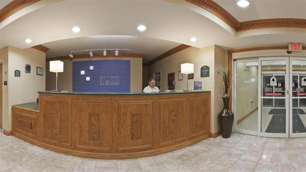 Holiday Inn Express Hotel & Suites Defiance By Ihg Extérieur photo